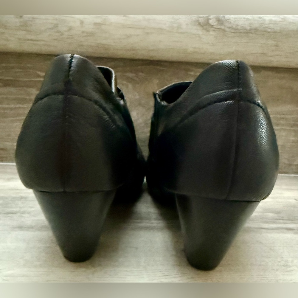 Witchy Black leather Women's Heeled Shoes - Picture 3 of 16